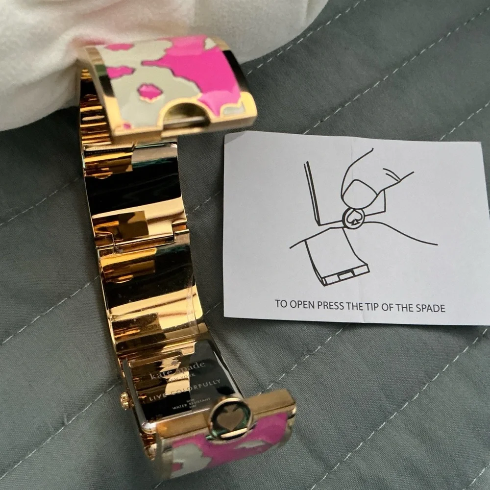 Kate Spade New York Picnic Floral Delacorte Enamel Bangle Watch NIB - Picture 7 of 12